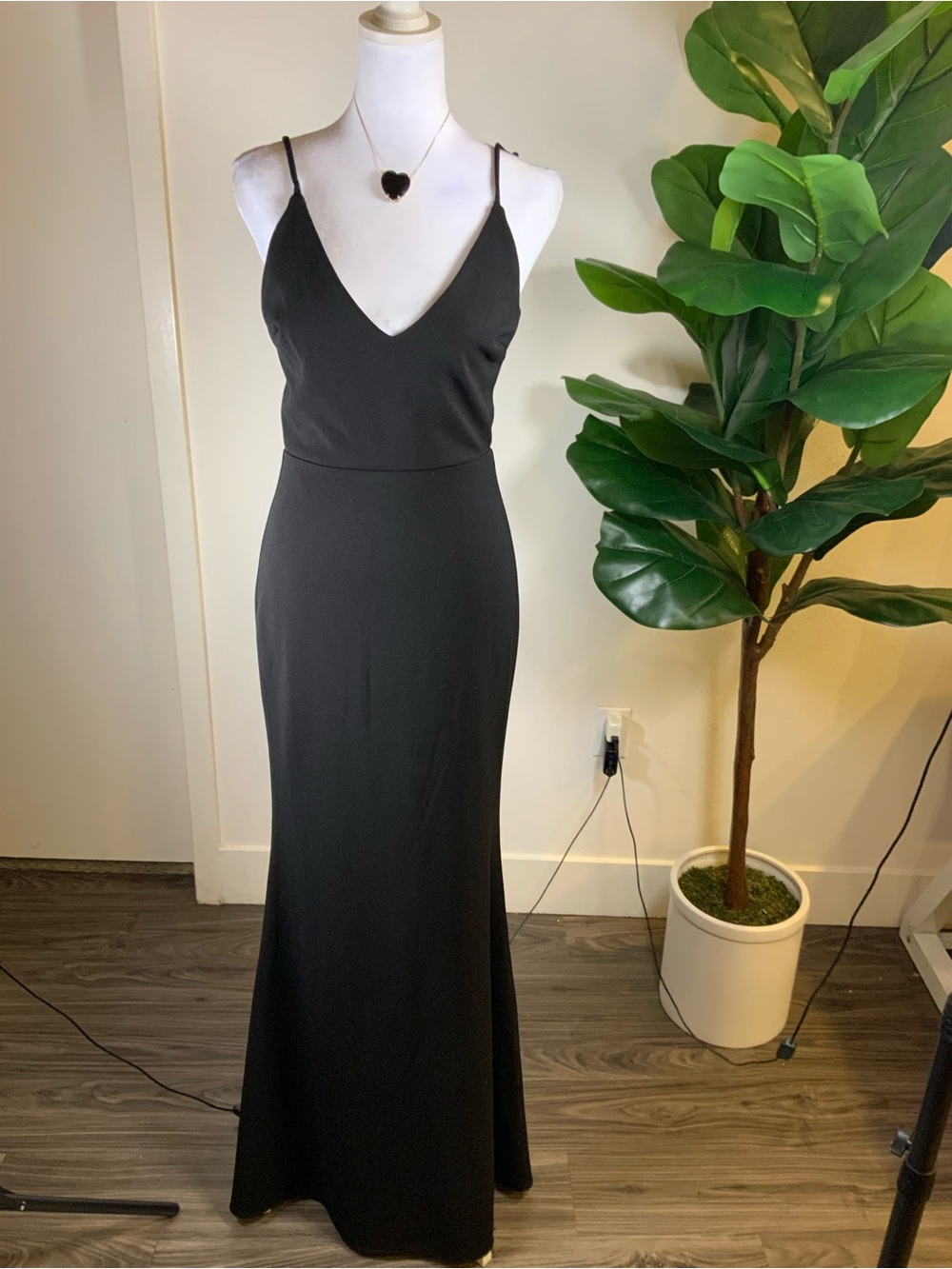 Lulu's Black V-Neck Spaghetti Strap Maxi Dress